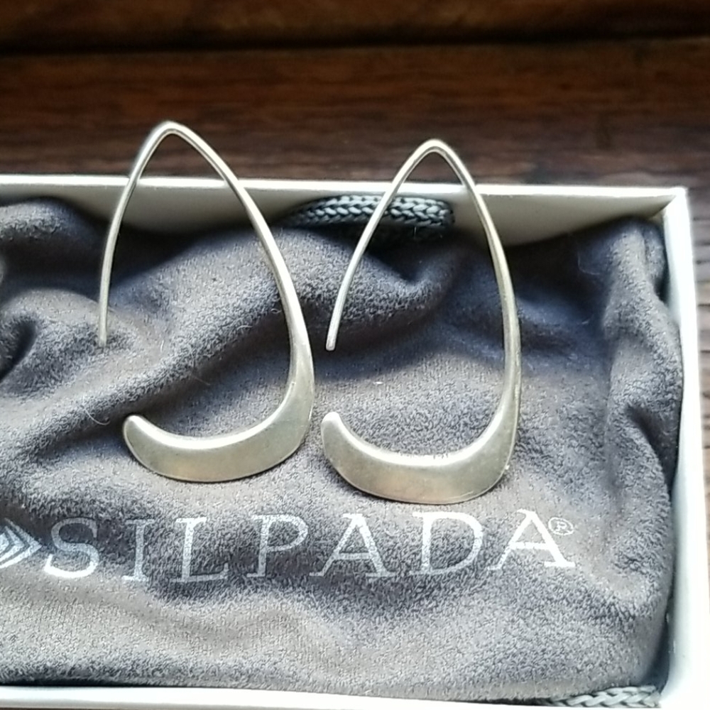 Silpada hard to find Silhouette earrings